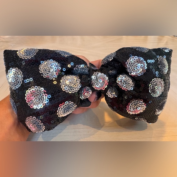 Official Disney Minnie Mouse Oversized Sequin Bow Headband/Hair Accessory - Picture 4 of 9